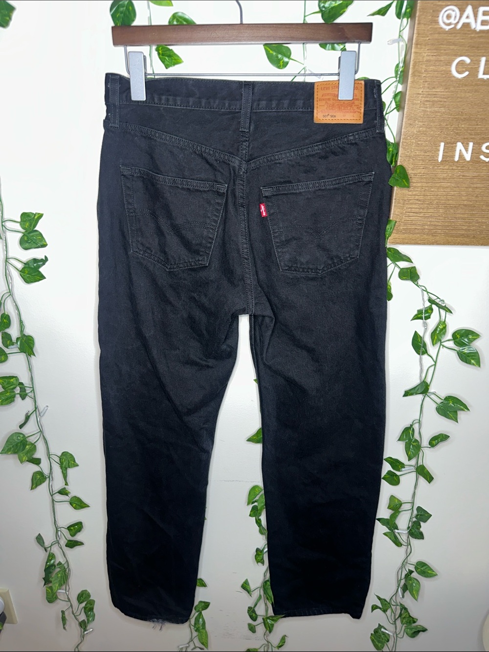Levi’s 501 Straight Leg 5 Button Closure Black Strigid Jeans - Picture 3 of 6